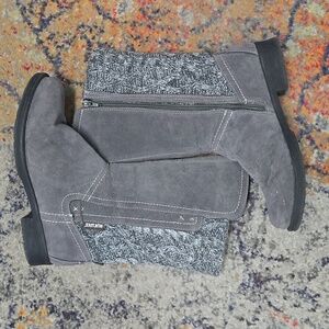 Muk Luks boots Size 9